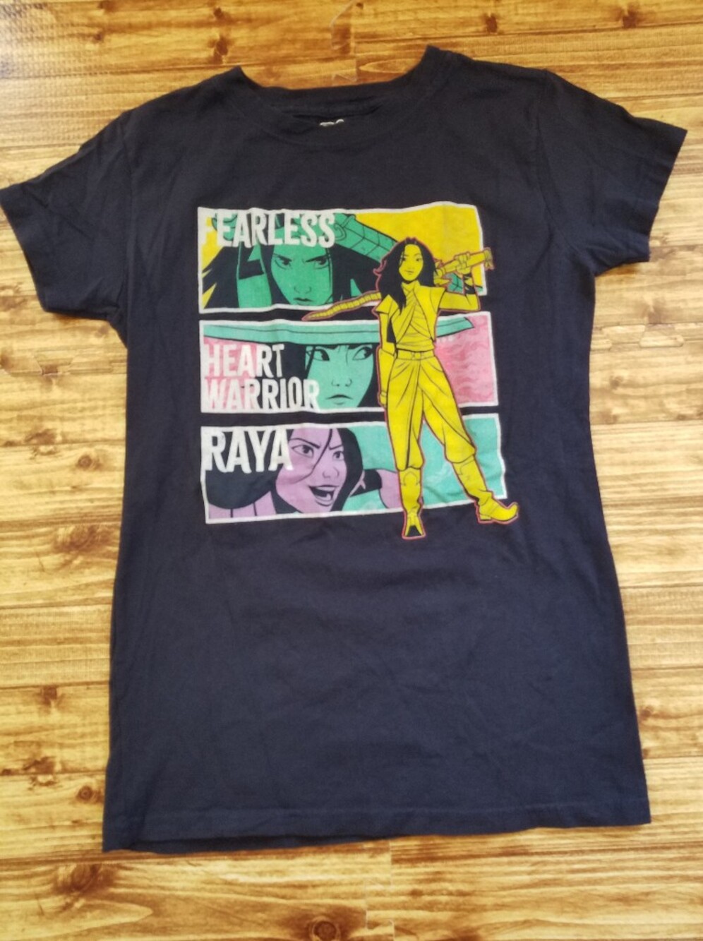 Disney Raya & The Last Dragon Fearless Heart Warrior Girls Shirt Navy XL 14/16